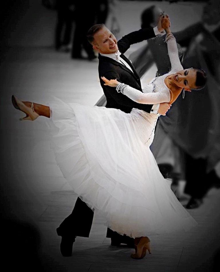 Top 10 Breathtaking Ballroom Dance Photographs in the UK