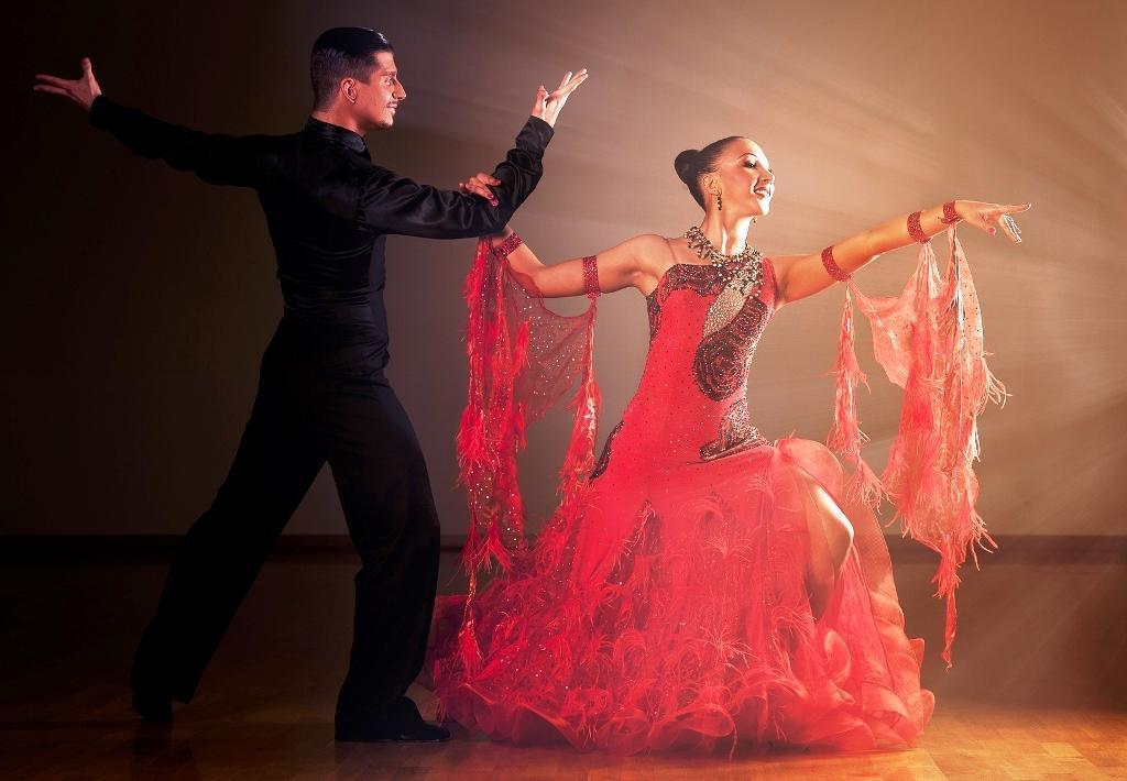 Top 10 Factors Contributing to the Popularisation of Ballroom Dance in Britain