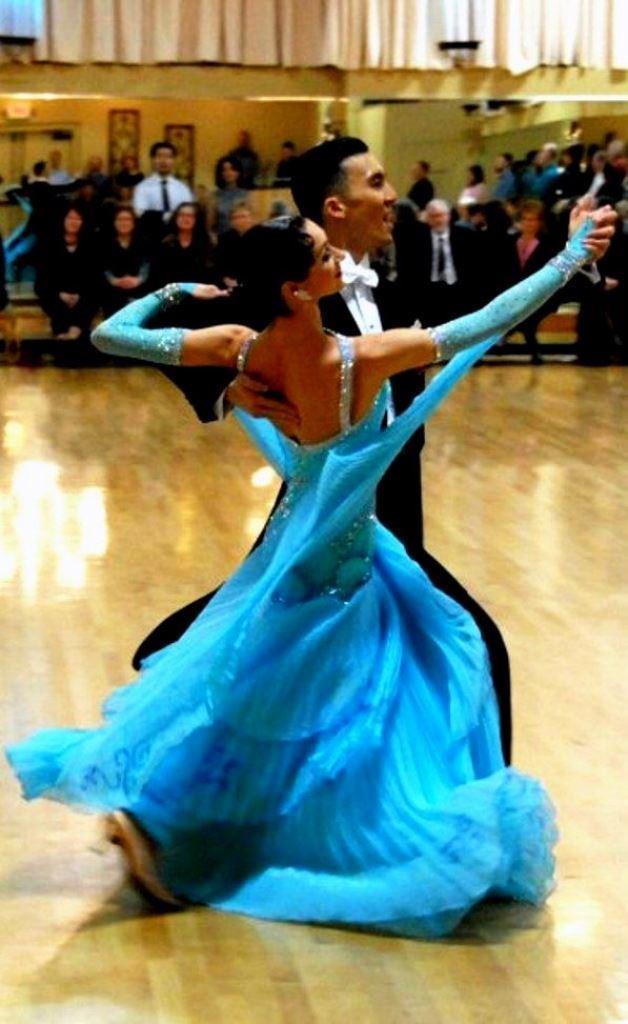 Top 10 Practice Tips for Ballroom Dancers in the UK