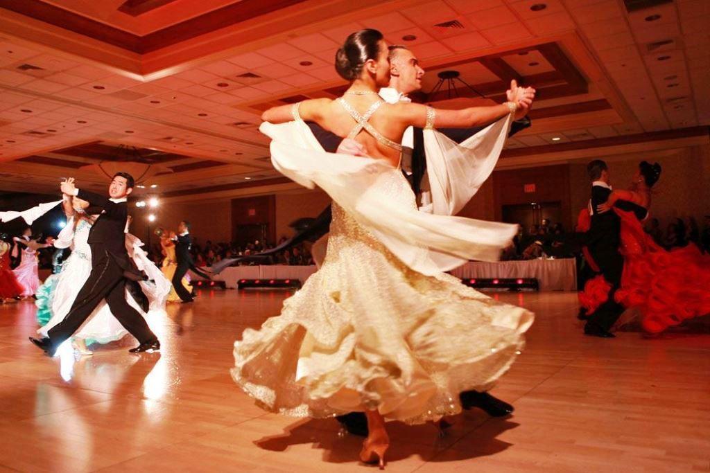 Top 10 Practice Tips for Ballroom Dancers in the UK