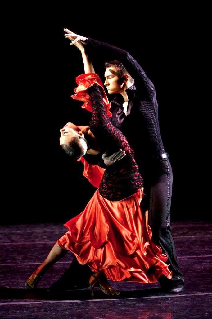 Top 10 Unforgettable Ballroom Dance Scenes on Stage in Britain