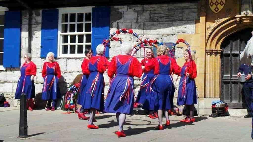 Top 10 Traditional Ballroom Dance Traditions in Britain