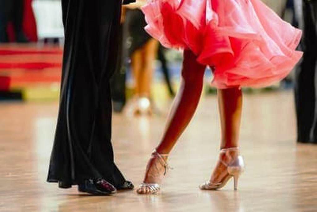 How to Maximize Performance Readiness through Ballroom Dance Preparation in the UK