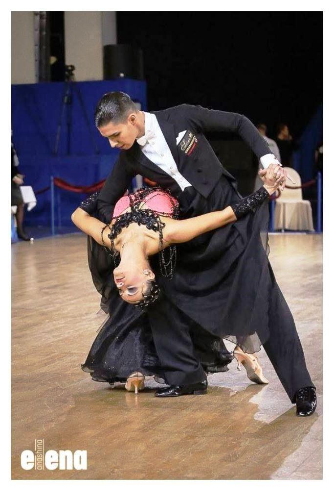 How to Create and Capture Striking Moments in Ballroom Dance in Britain