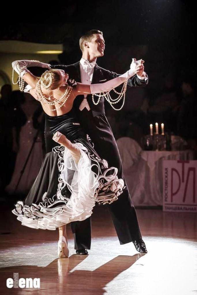 How to Create and Capture Striking Moments in Ballroom Dance in Britain