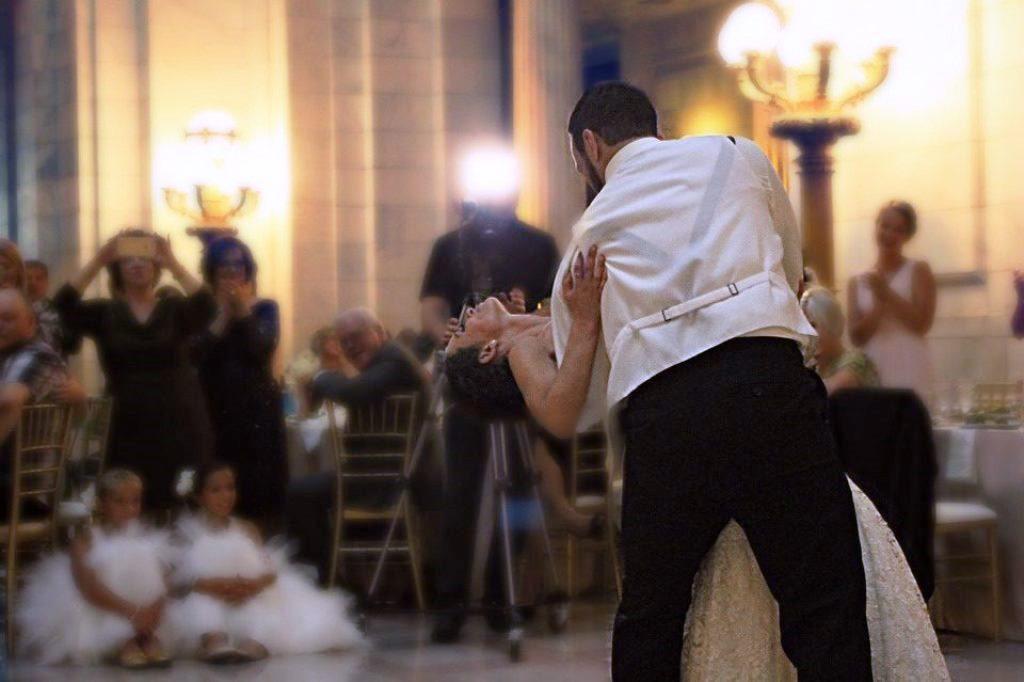 How to Prepare and Perform a Memorable Wedding Dance in the UK