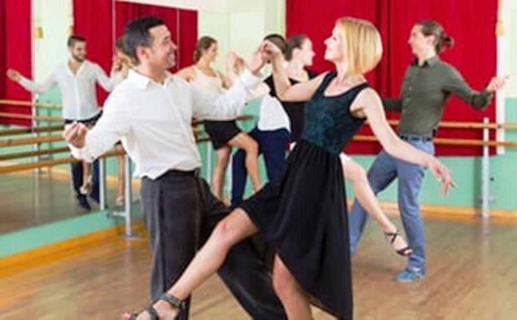 Effective Communication in Ballroom Dance