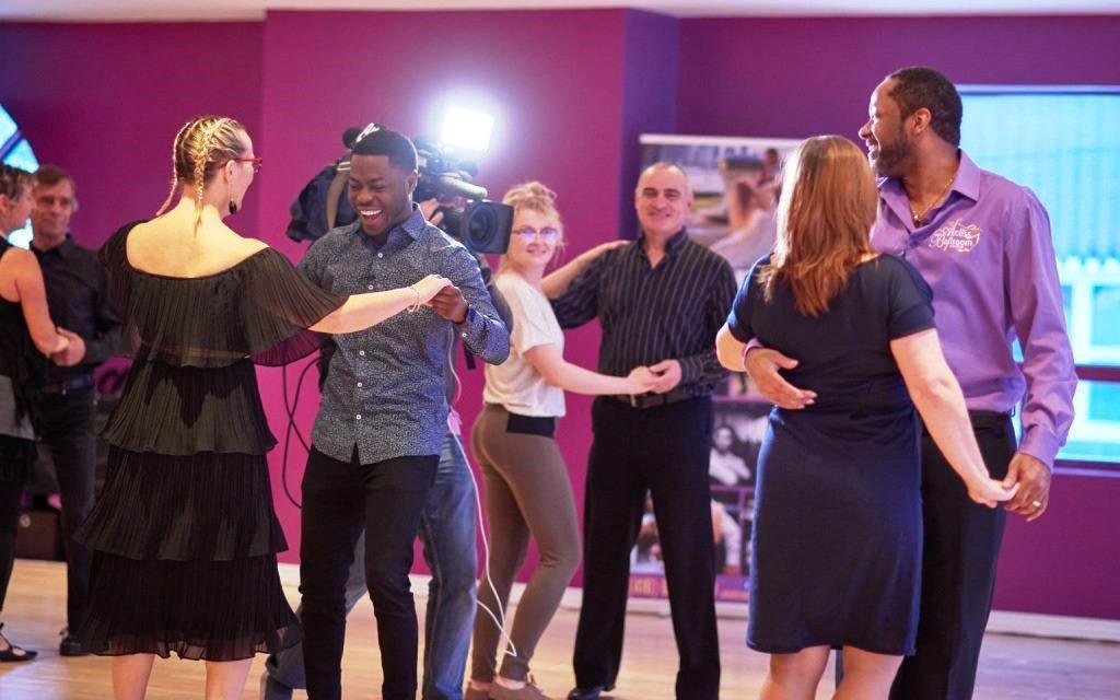 The Best Ways Ballroom Dance Improves Physical and Mental Health in the UK