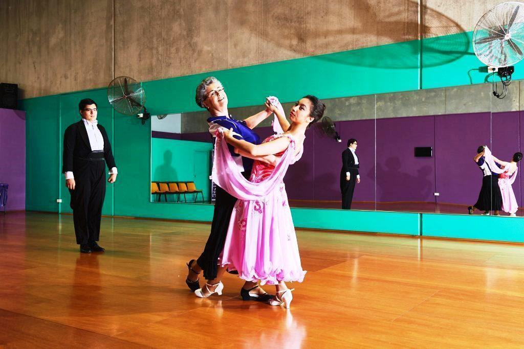 Unlocking Your Potential through Private Ballroom Dance Lessons in the UK