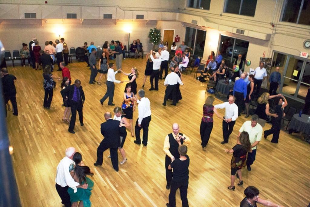 Ballroom Dance Music and Social Dance: Bridging the Gap between Performance and Recreation